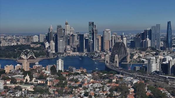 Dubai vs Sydney Property: Where Does Your AUD Work Harder?